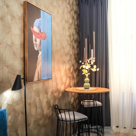 Hedone City Luxury Apartments With Free Parking PUY 외부 사진
