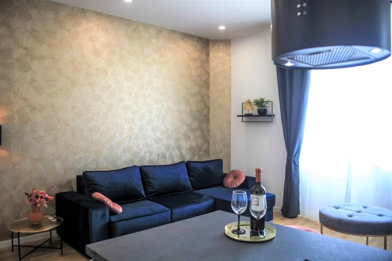 Hedone City Luxury Apartments With Free Parking PUY 외부 사진