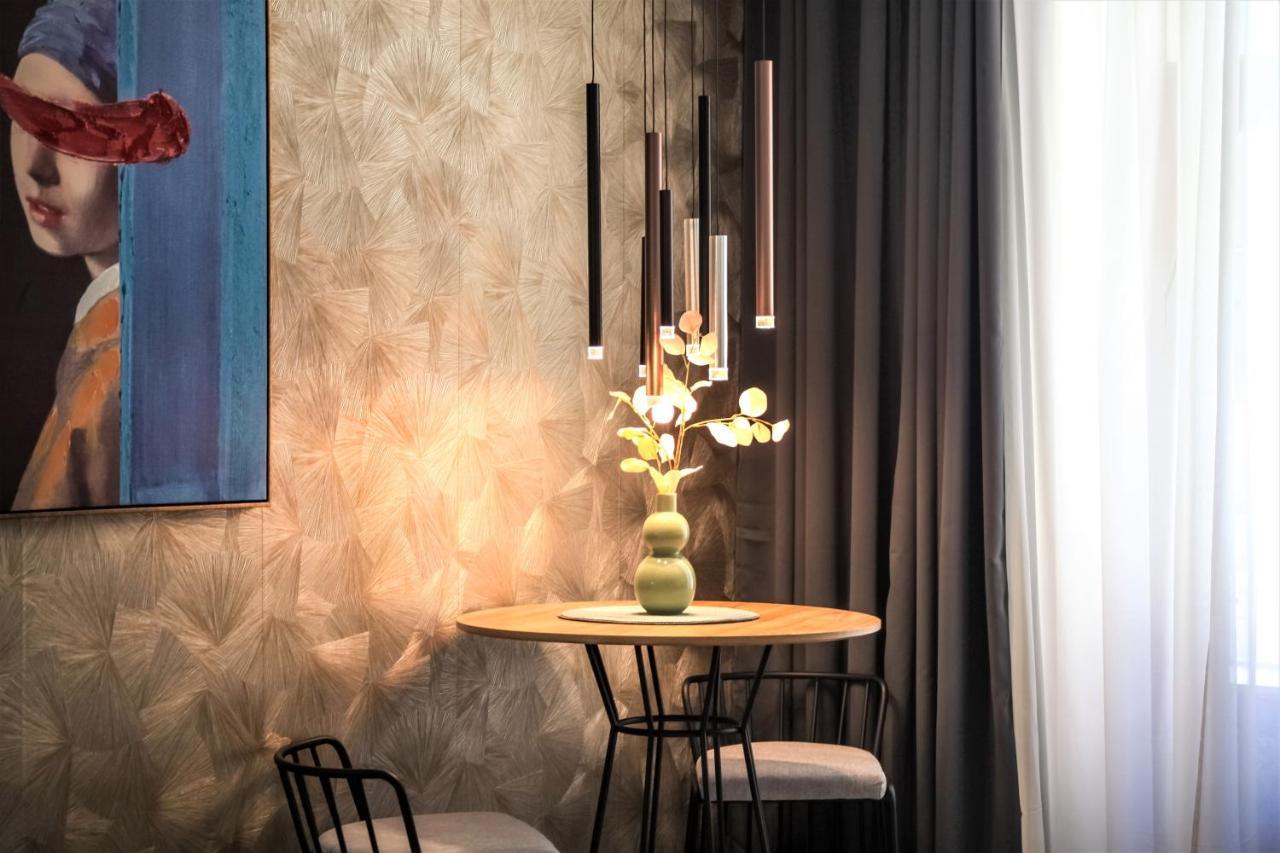 Hedone City Luxury Apartments With Free Parking PUY 외부 사진