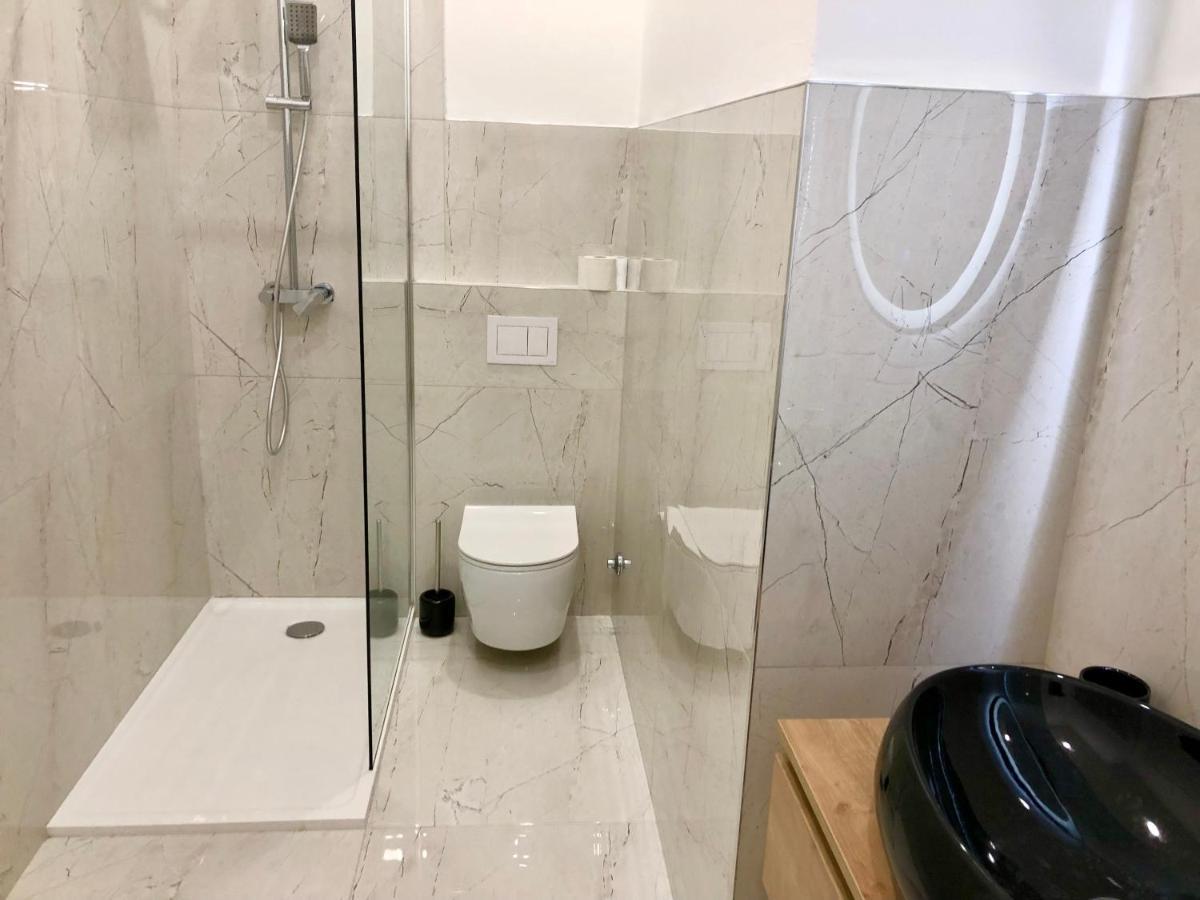 Hedone City Luxury Apartments With Free Parking PUY 외부 사진