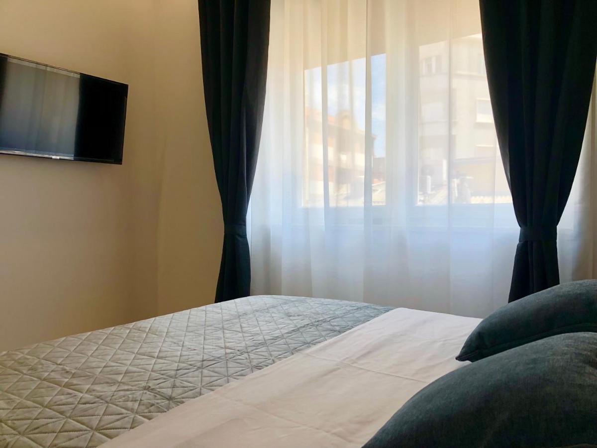 Hedone City Luxury Apartments With Free Parking PUY 외부 사진