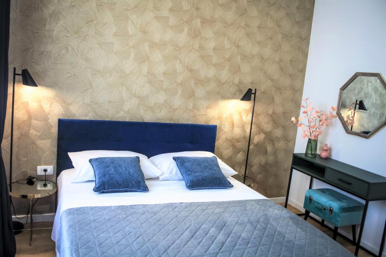 Hedone City Luxury Apartments With Free Parking PUY 외부 사진