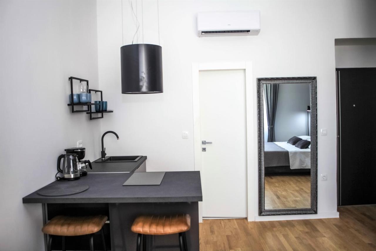 Hedone City Luxury Apartments With Free Parking PUY 외부 사진