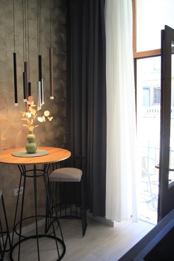 Hedone City Luxury Apartments With Free Parking PUY 외부 사진